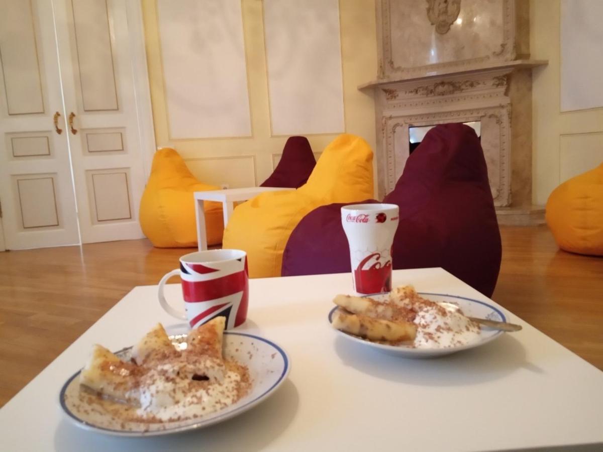 Pandeson Hostel Dniepropietrowsk Zewnętrze zdjęcie