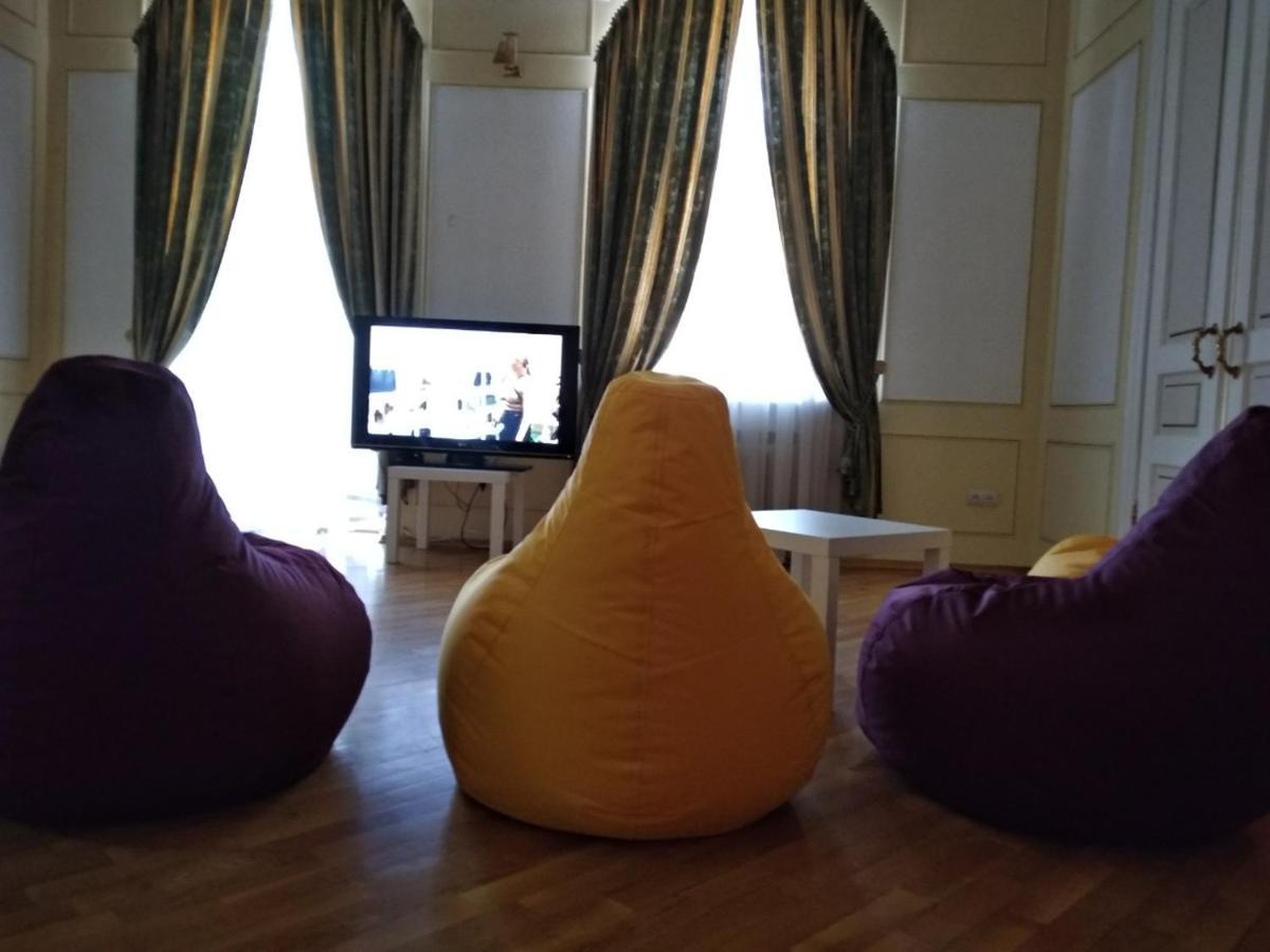 Pandeson Hostel Dniepropietrowsk Zewnętrze zdjęcie
