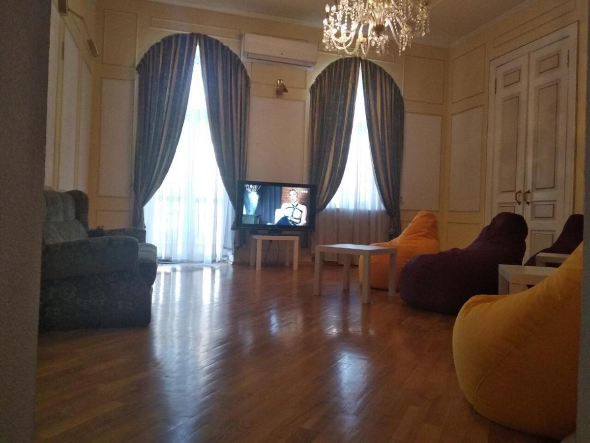 Pandeson Hostel Dniepropietrowsk Zewnętrze zdjęcie
